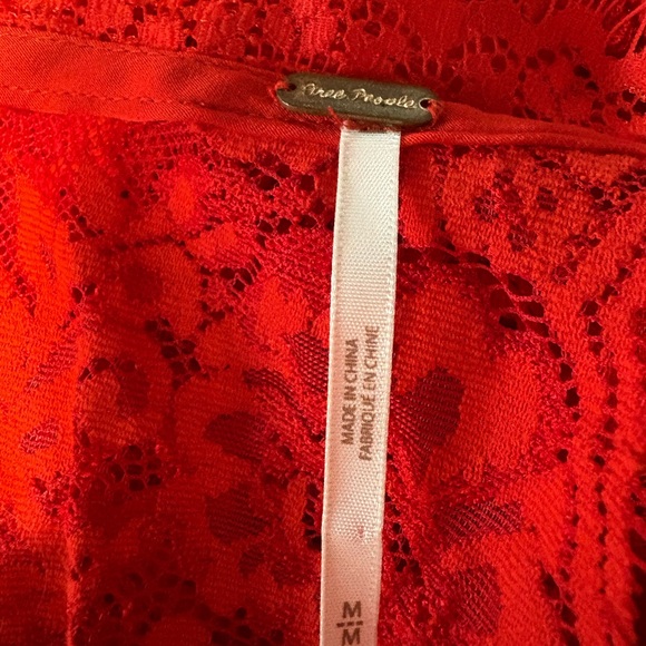 Free People Sleeveless Blouse Red Lace Open Back Women’s Size Medium - Picture 5 of 8